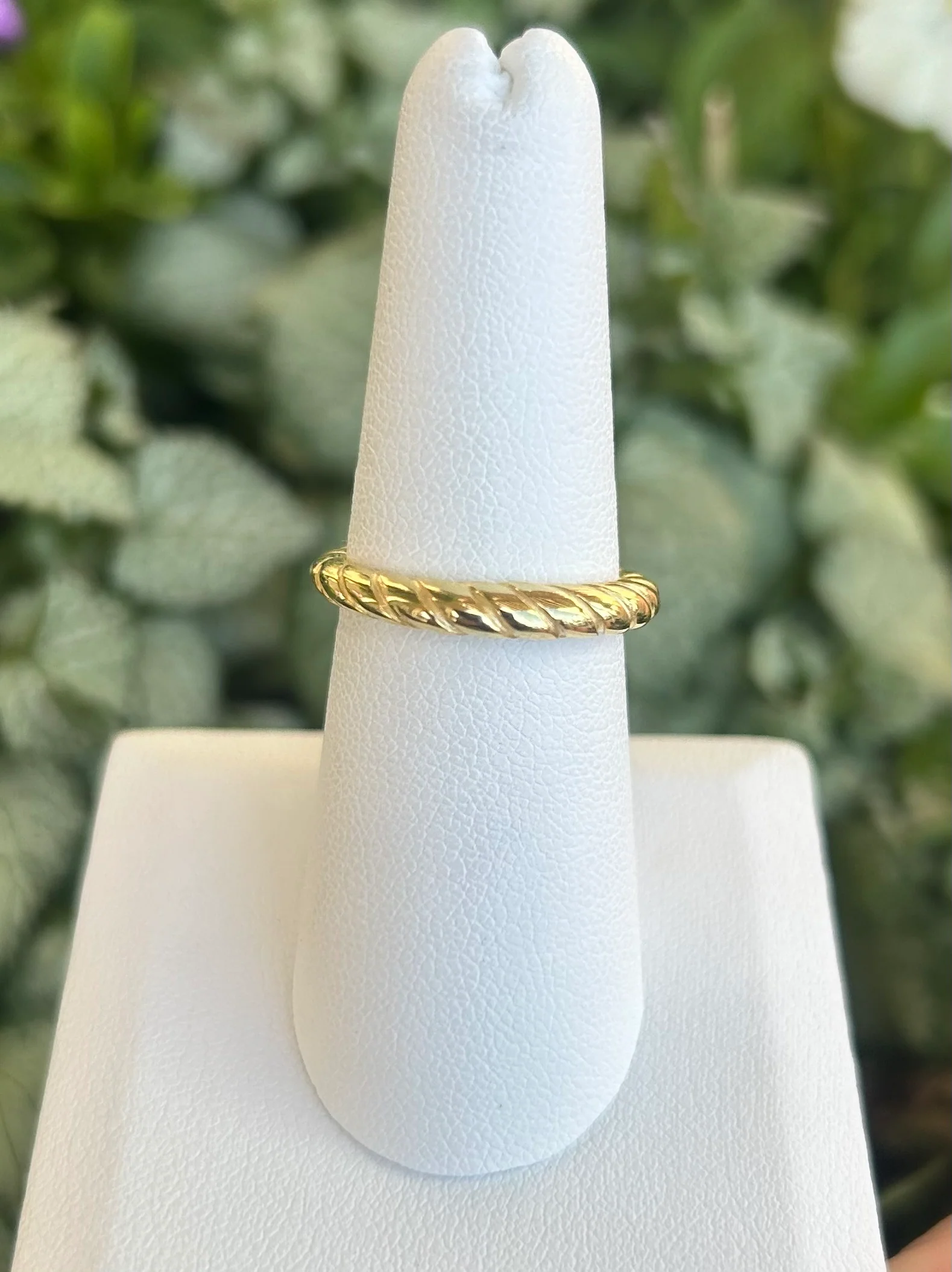 14kt Gold Tapered Twist Band - Image 2