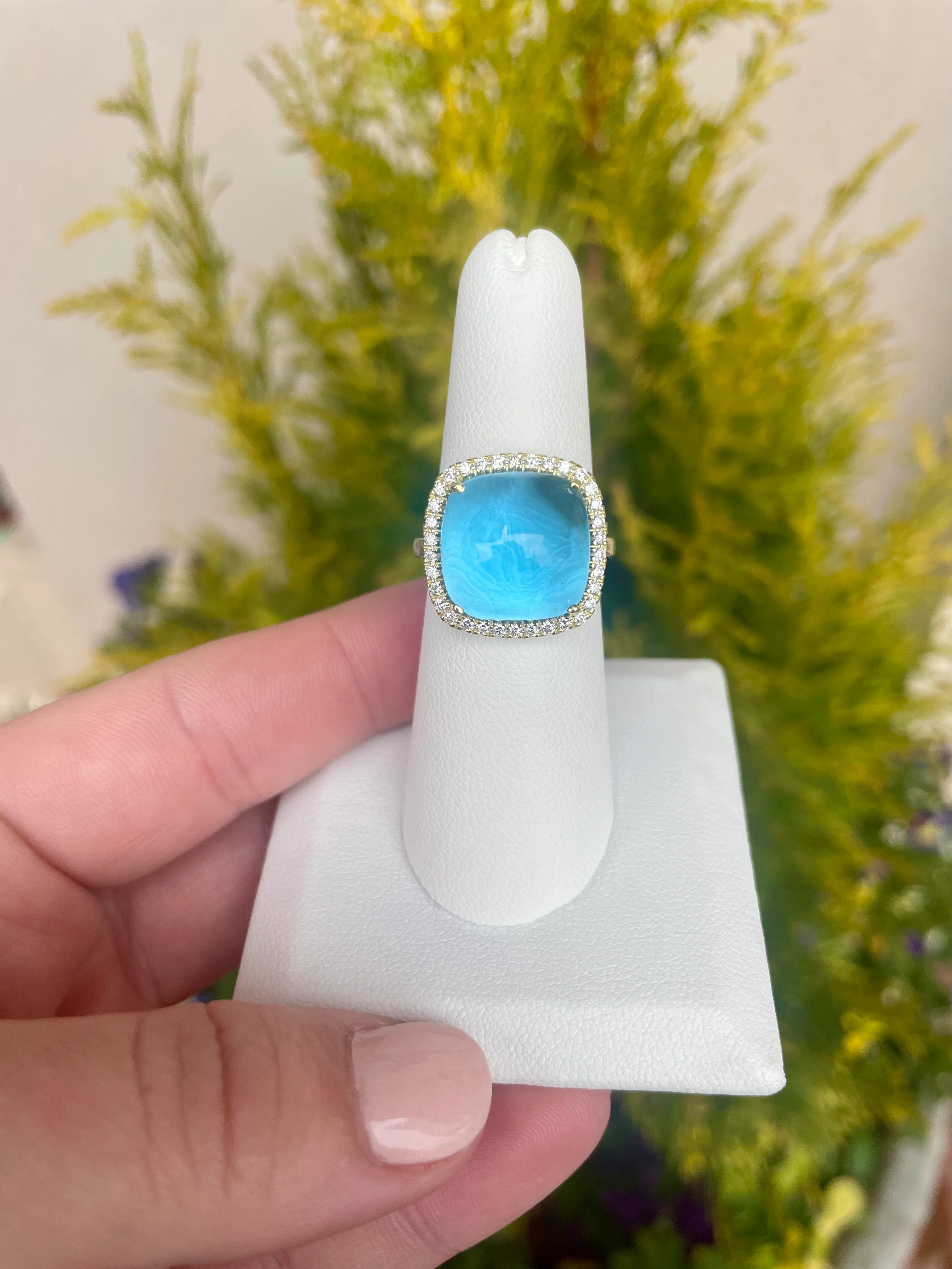 14kt Yellow Gold Gold Swiss Blue Topaz .34pts Diamond Ring - Image 3