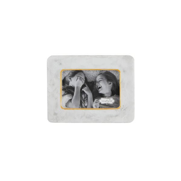 Assorted Small Resin Frames - Image 5
