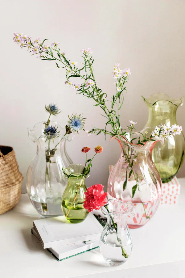 Assorted Hibiscus Vertical Fluted Vase - Image 3