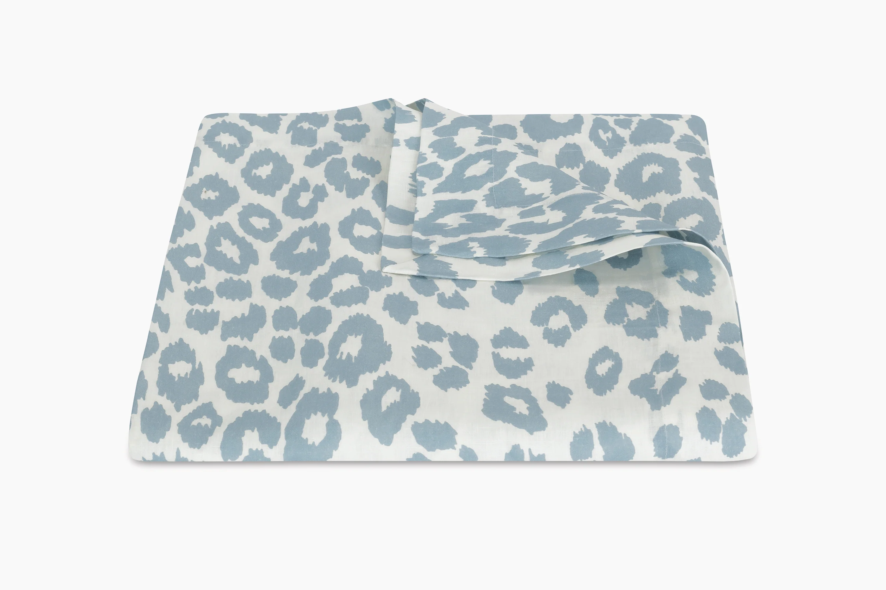 Iconic Leopard Tablecloth - Image 3