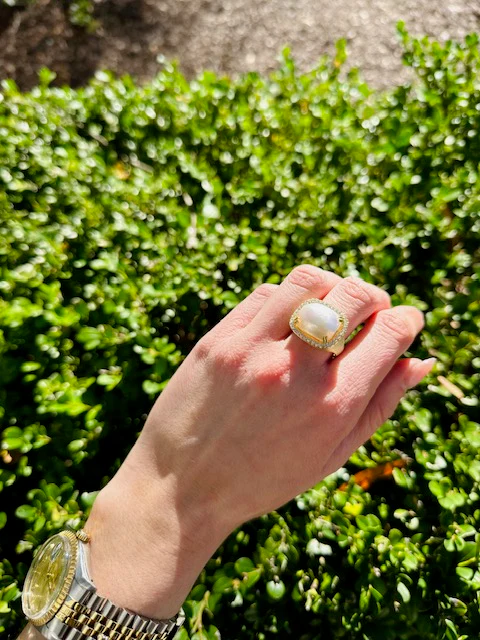 Mabe Pearl and Diamond Ring - Image 4