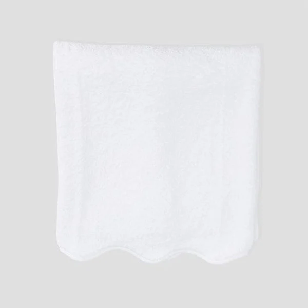 Weezie Scallop Bath Towels | +Colors - Image 2